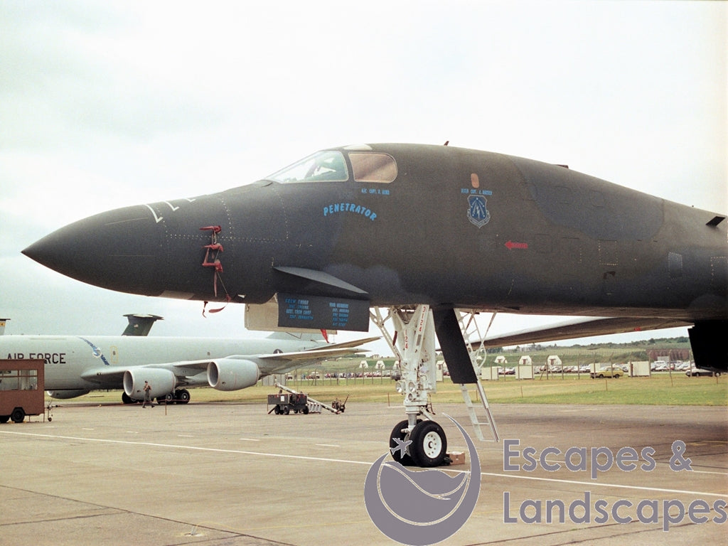Lancer B-1B