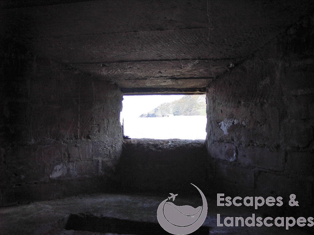 WW2 pillbox (internal), Bossington beach