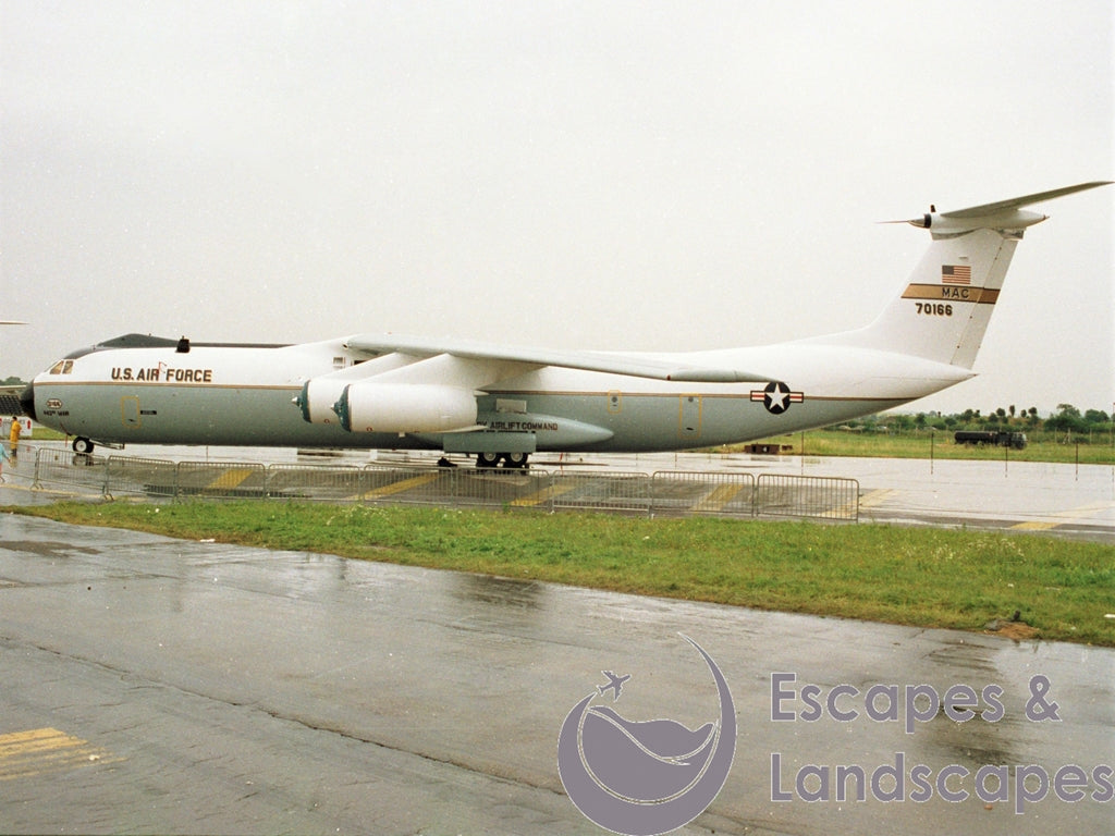 Starlifter C-141B