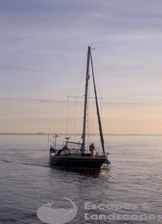 Yacht approaching Hull Marina